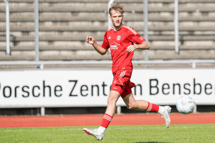 Finn Stromberg in Action, erste Mannschaft 2024/25