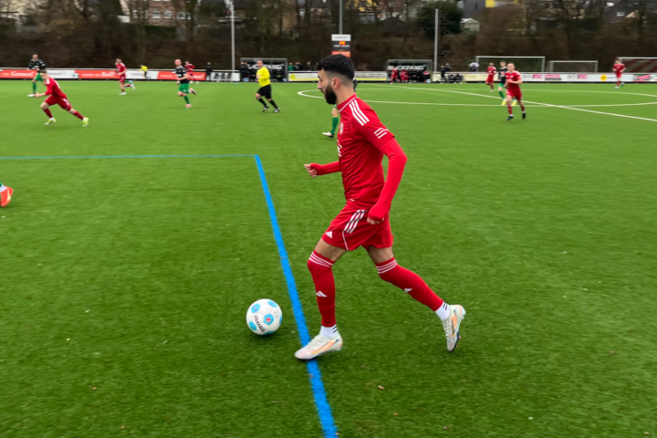 Mo Dahas in Action, erste Mannschaft 2024/25