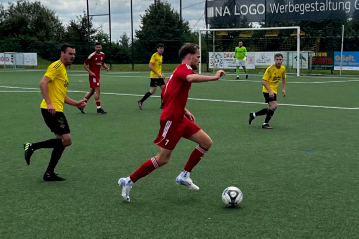 Finn Stromberg in Action, erste Mannschaft 2024/25