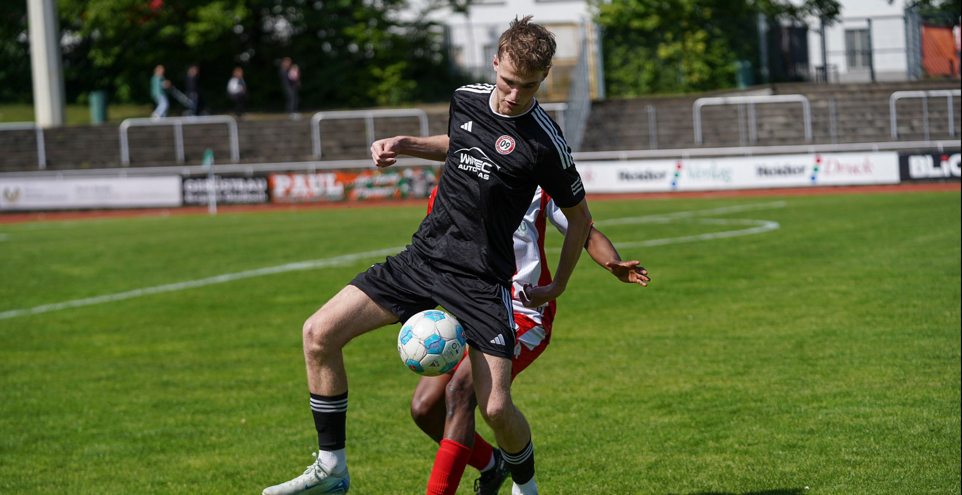 Finn Stromberg Stürmer SV Bergisch Gladbach 09
